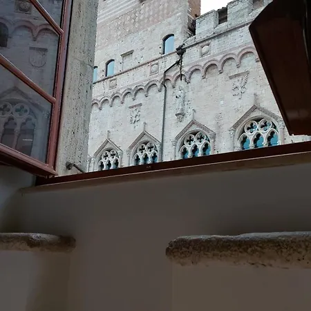 Vivi In Torre Medioevale Apartamento Perugia